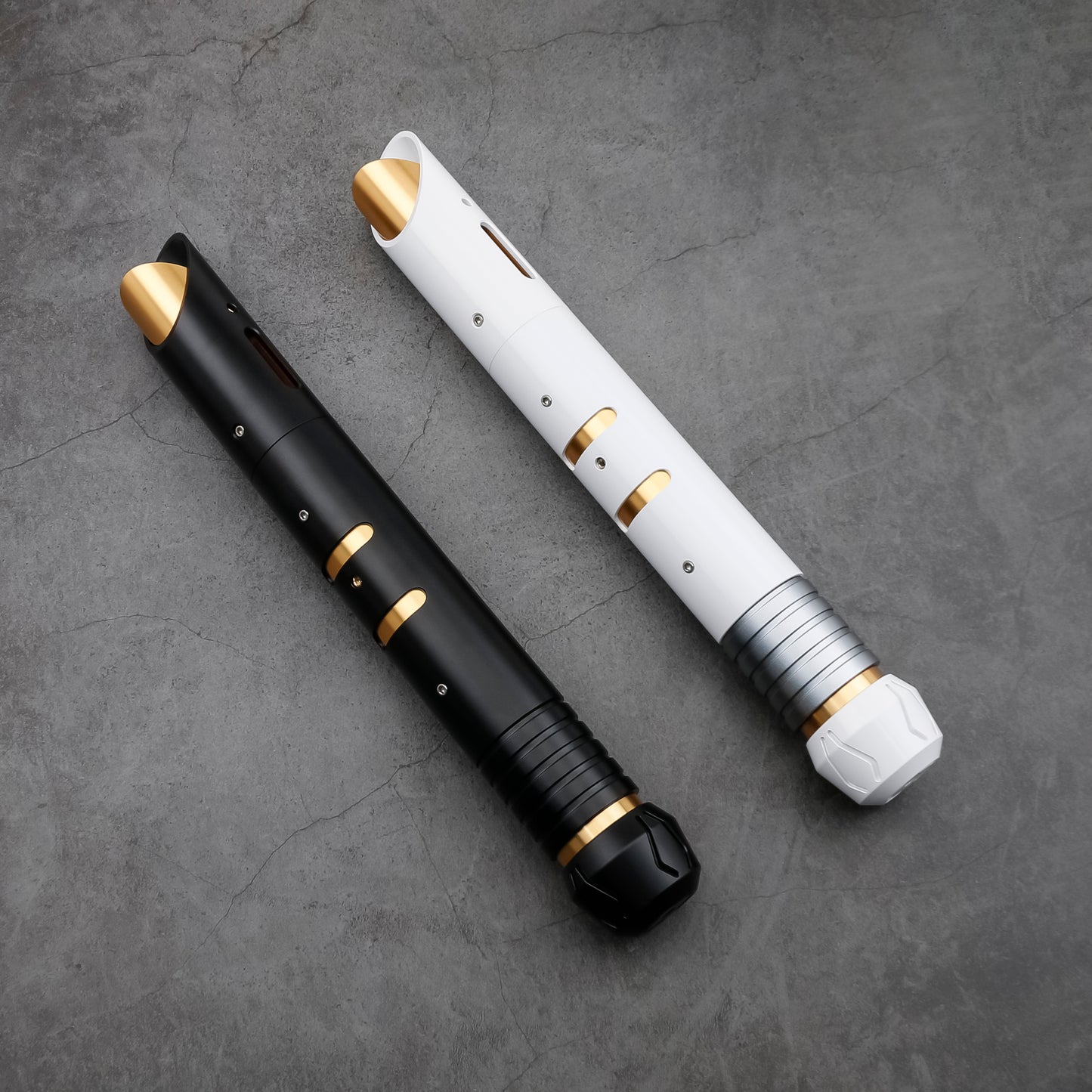 Custom TGS-SE Saber by TXQ Sabers