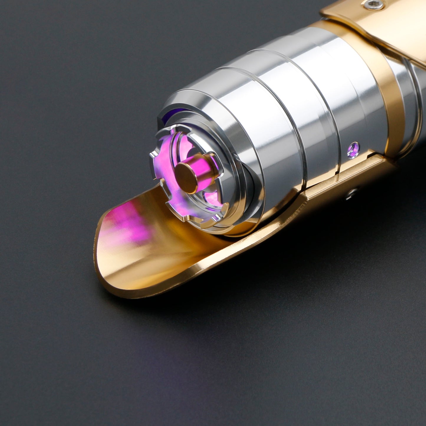 Custom SCL-SE Saber by TXQ Sabers